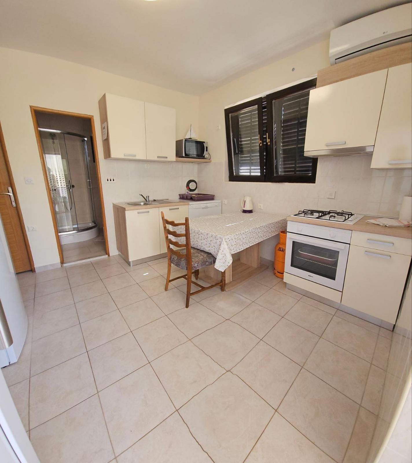 Apartment Lavanda Starigrad Paklenica Exterior photo